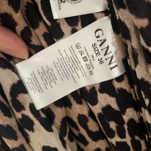 Ganni leopard wrap dress size 36 - Picture 3 of 4